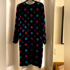 1970’s 100% silk Hanae Mori perfectly seamed and fitted dress - size 6 - pockets